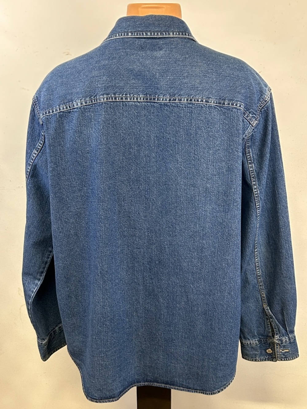 Levi's Denim long sleeve shirt.  L - Picture 6 of 7